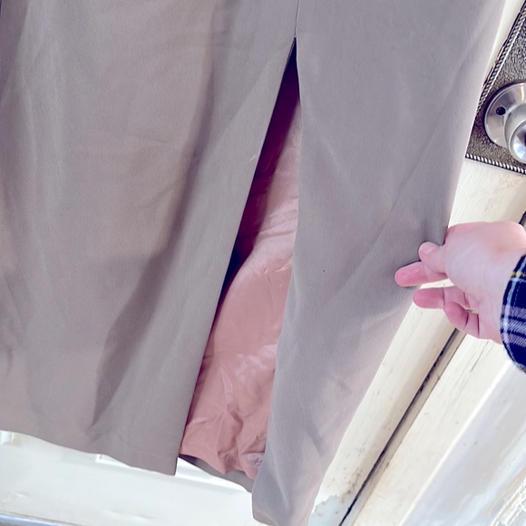 Ladies Special Occasions Evening Gown -Hand Placed Beaded Formal Dress US 16 - Picture 4 of 15